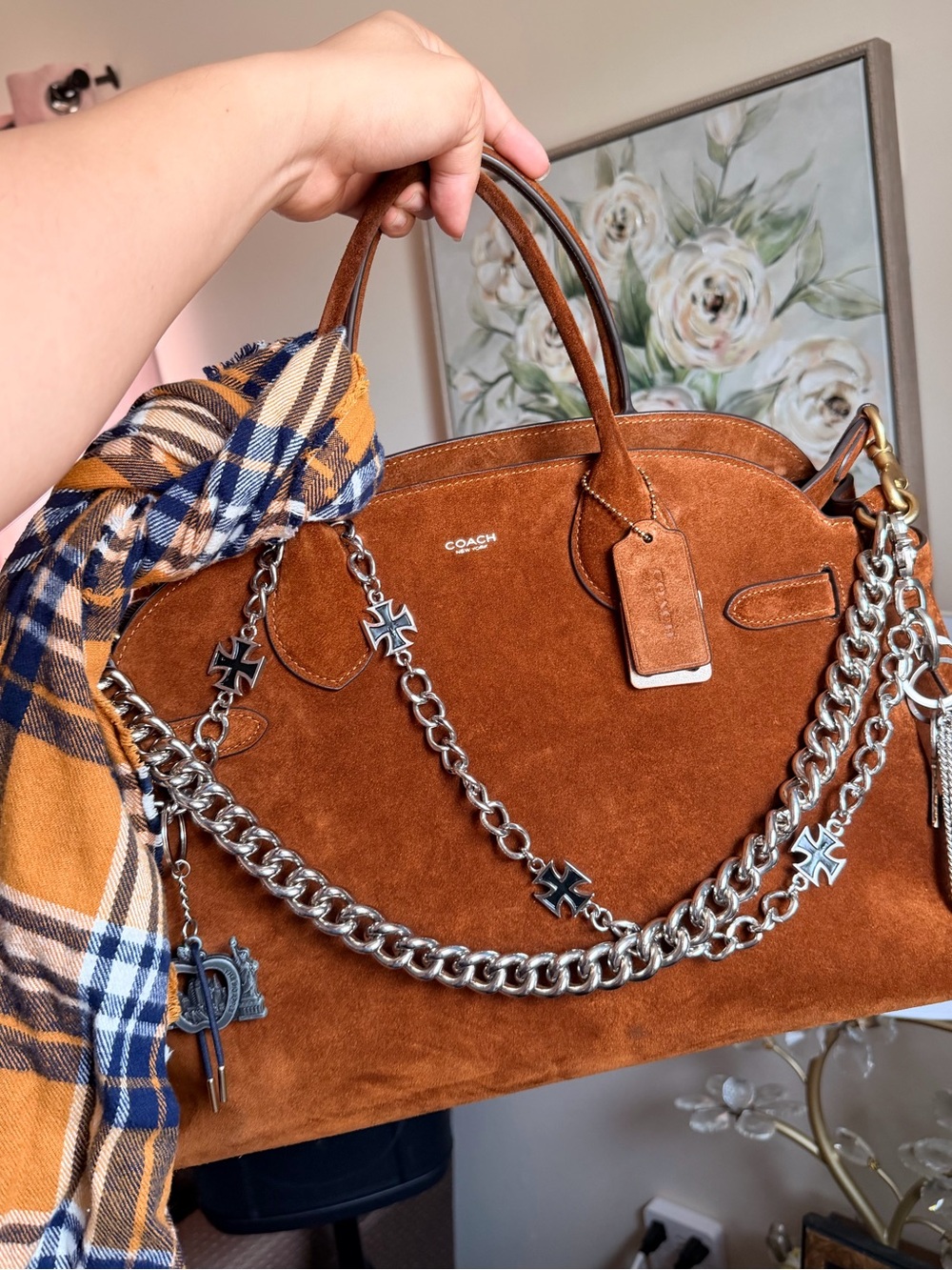 Coach empire carryall 40 Suede with Leather Tag (Fall bag πππ)! - Picture 1 of 12